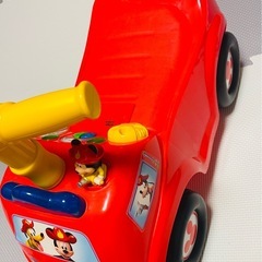 ミッキーマウスの乗用玩具ユーズドの画像