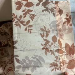 カーテンの画像