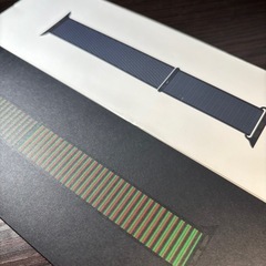 Apple Watch Series 10（GPSモデル）- 42mmジェットブラックアルミニウムケースとブラックスポーツバンド - M/Lの画像