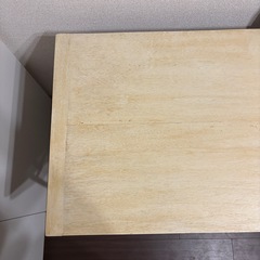 ひぐらし古具店のカフェテーブルの画像