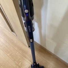 【ジャンク扱い・通電可】スティック掃除機2台の画像