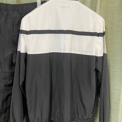 EA7 Emporio Armani ナイロンジャケット　パンツスポーツ　サイズM  セットアップ 上下セット スポーツウェアの画像