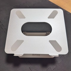 ノートパソコン・タブレットスタンド（シルバー）の画像