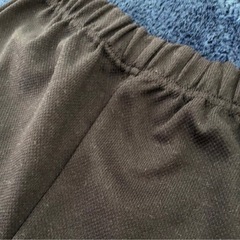値下げ！【120サイズ】体操服　ハーフパンツ　紺色ズボンの画像