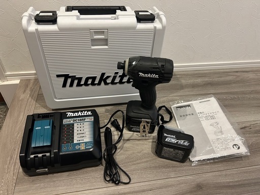 Makita TD138D 電動インパクトドライバー