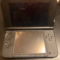 （ジャンク）3DSLL &ソフトの画像