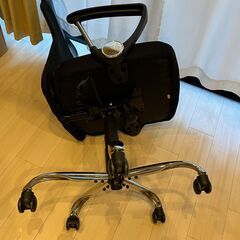 オフィスチェア（黒）の画像
