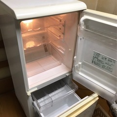 あげます！シャープ冷蔵庫中古135リットルの画像