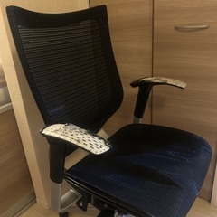 【訳あり】オカムラ バロンチェア オフィスチェアの画像