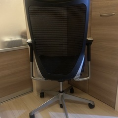 【訳あり】オカムラ バロンチェア オフィスチェアの画像