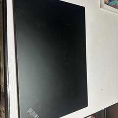 Lenovo ThinkPad E585 AMD Ryzen 5 Windows 11 PノートPC 15.6
インチの画像