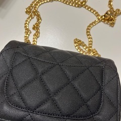 CHANEL キャビアスキン　ハートチェーンの画像