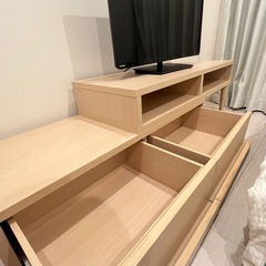 【定価約3万】LOWYA 伸縮自在 テレビ
ボード　美品の画像