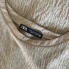 ZARA  パフスリーブ　バルーン袖　カットソー ブラウス　ベージュの画像