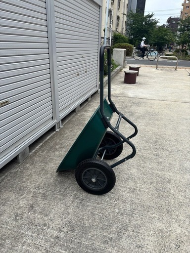 【新品】二輪車 ネコ ノーパンクタイヤ 耐荷重150kg 容量78L 一輪車 農業用 ネコ車 深型 浅型 持ち手 運搬台車 二輪台車 