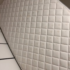 【ほぼ新品】セミダブルマットレスの画像