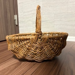 木のカゴ アンティーク 小物入れの画像