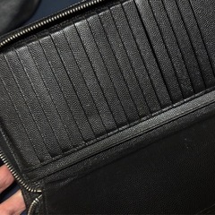 Saint Laurent フルジップウォレットの画像