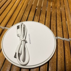 スマホ充電器　ワイヤレス充電器の画像