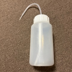 洗浄瓶ウォッシュボトル500ml目盛り付きクリアの画像