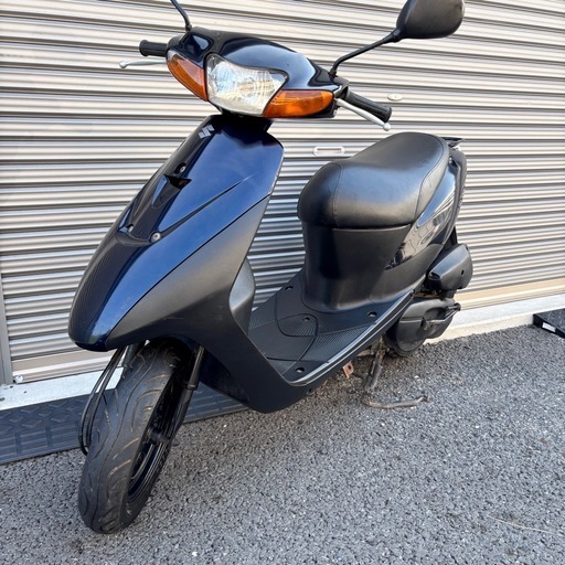 4227.高馬力2スト　レッツII バッテリー、シート、ウインカーレンズ新品　千葉県柏市　即日配送、自走引き取りも可能