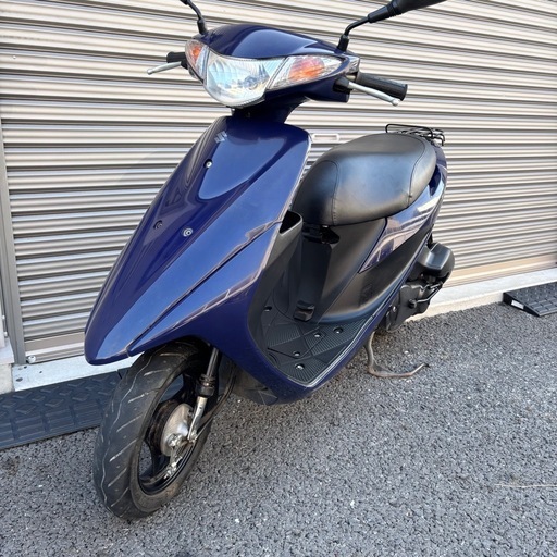 4229.定番人気アドレスv50 白メーターバッテリー、シート新品