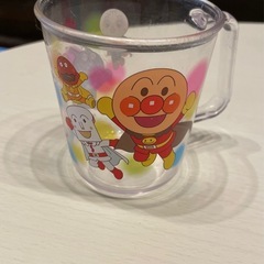 子供用食器の画像