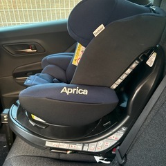 Aprica Deaturn チャイルドシート　土曜日までに引き取りが可能な方　１３０００円まで値引きします！の画像