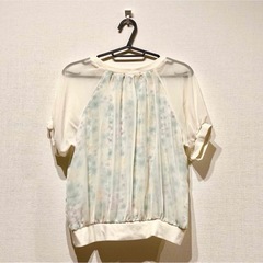 INGNI イング 夏 花柄 半袖 トップス サイズM の画像