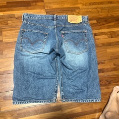 リーバイスハーフパンツの画像