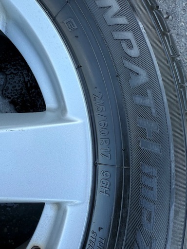 ニサン自動車用アルミホイールタイヤ