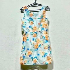 新品 タグ付き リエンダ rienda 花柄ワンピース サイズS  の画像