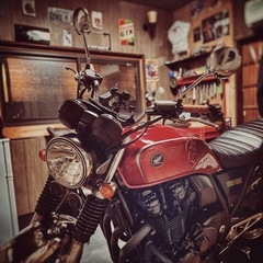 車・バイク好きの２児のシングル