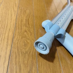 美品★松葉杖　タケトラクラッチ　適応身長157㎝〜178㎝ 松葉杖　歩行補助★アルミ製　軽量★の画像