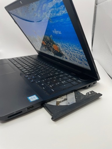 ◎10月1日までの購入特典有り◎ノートパソコン/i7/16GB/SSD512GB/Office/FUJITSU