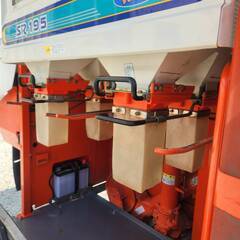 (香川) SR195J-HDW クボタ コンバイン 使用時間382h ◎19馬力◎2条刈り◎吐出口4箇所◎デバイダー◎袋取りの画像