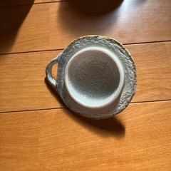 蓋つきカップ2つの画像