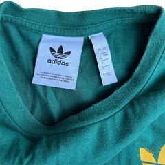 アディダス Tシャツの画像
