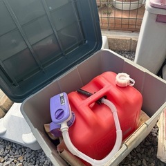 BOX＋ポリ缶の画像