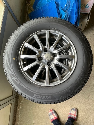 スタッドレスタイヤ　ブリザック  ホイールセット185/70/R14 