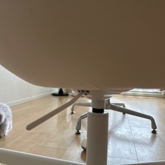 IKEA イス 白 高さ調節の画像