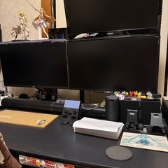 パソコンモニター×2アーム×2の画像