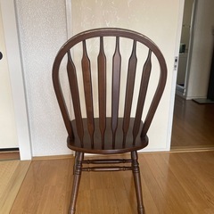 木製　椅子　と　盆栽　(自取)の画像