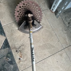 マキタ草払機の画像