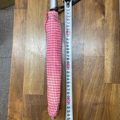 赤ギンガムチェック折り畳み傘の画像