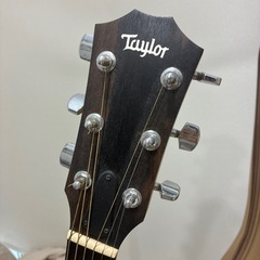 Taylor 114e エレアコの画像