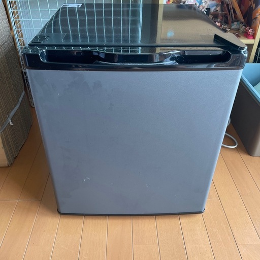 【美品】【2024年製 】冷凍庫