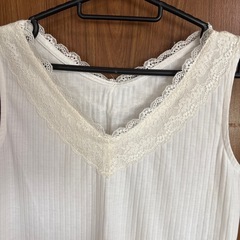 GU Mサイズ レースタンクトップ ホワイトの画像
