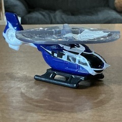 トミカ🚁ヘリコプターおもちゃ乗り物コレクション玩具ハッピーセット🍔シール剥がれアリ💦青白黒の画像