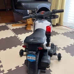 子供用電動ポリスバイク
の画像